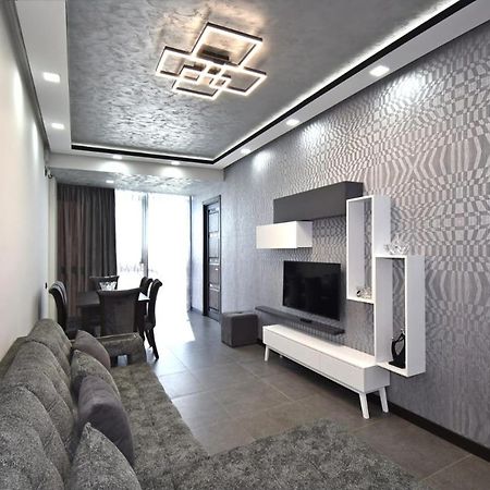Luxuary 2Bedroom 2 Bathroom Apartment With Jacuzzi Erywań Zewnętrze zdjęcie