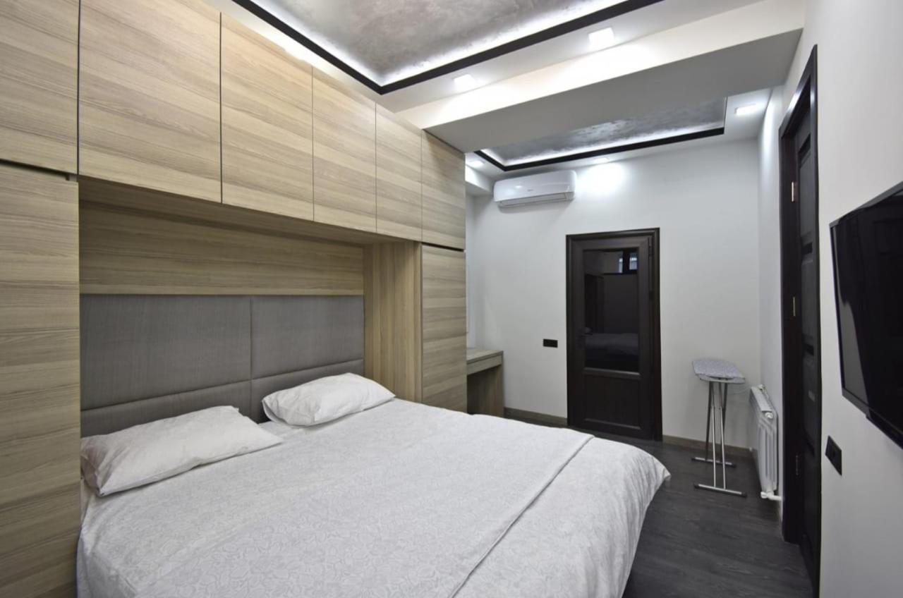 Luxuary 2Bedroom 2 Bathroom Apartment With Jacuzzi Erywań Zewnętrze zdjęcie