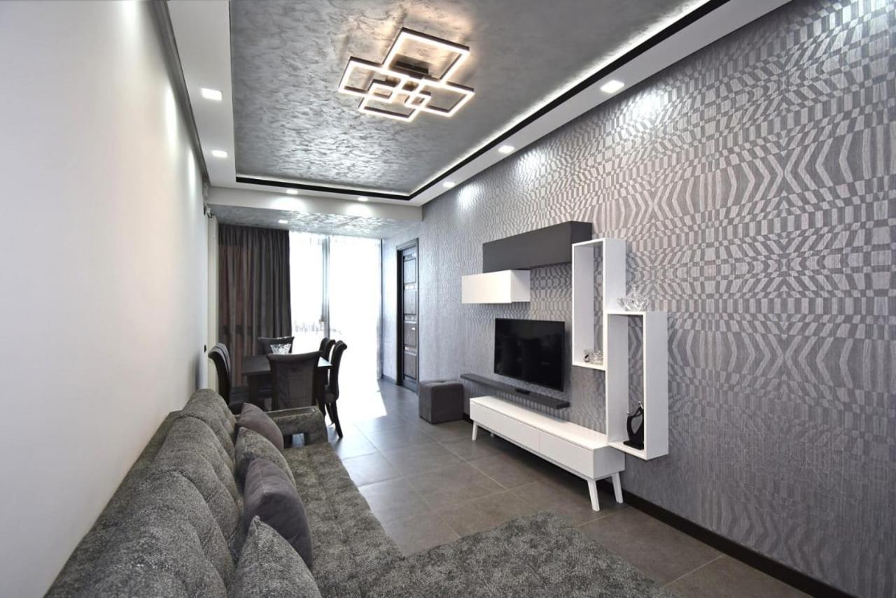 Luxuary 2Bedroom 2 Bathroom Apartment With Jacuzzi Erywań Zewnętrze zdjęcie