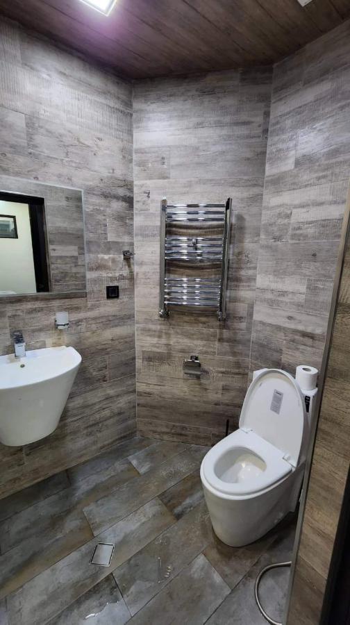 Luxuary 2Bedroom 2 Bathroom Apartment With Jacuzzi Erywań Zewnętrze zdjęcie