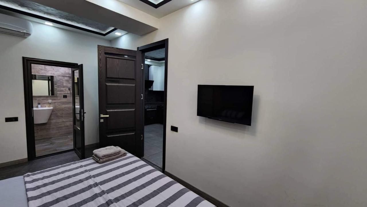 Luxuary 2Bedroom 2 Bathroom Apartment With Jacuzzi Erywań Zewnętrze zdjęcie